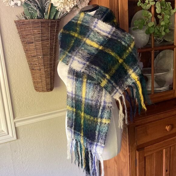 Royal Scot Mohair Wool Blend Neck Scarf - Picture 2 of 10